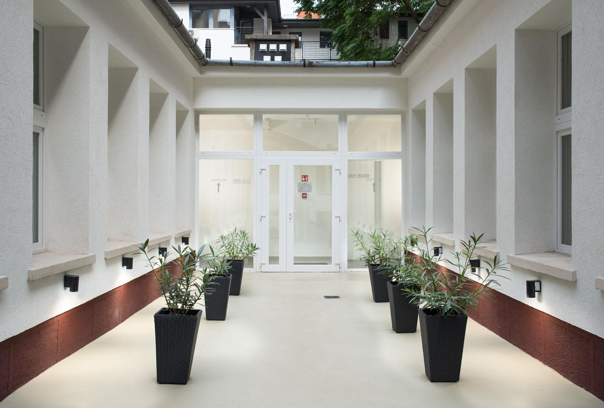 RES City Residence Hotel Budapest Kültér fotó